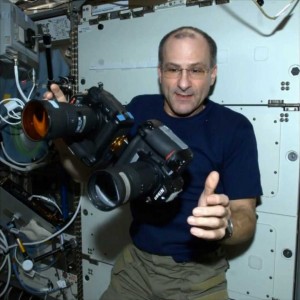 Дон Петтит снимал поверхность Земли двумя камерами одновременно